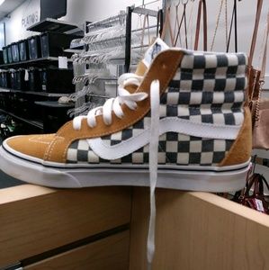 Meet your Posher, Jeremiah